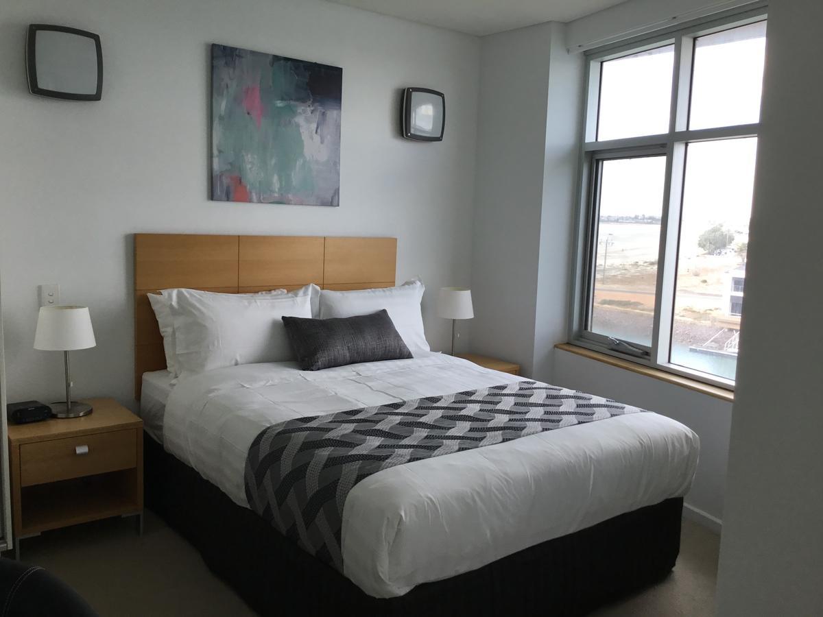 Wallaroo Marina Waterfront Luxe Apartment Exterior foto